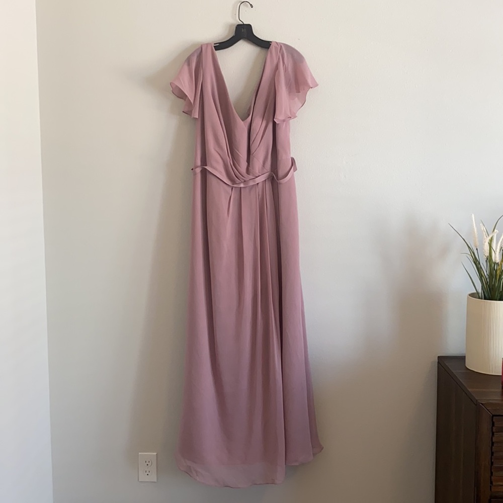 David’s Bridal Quartz Flutter Sleeve Dress w/ Slit